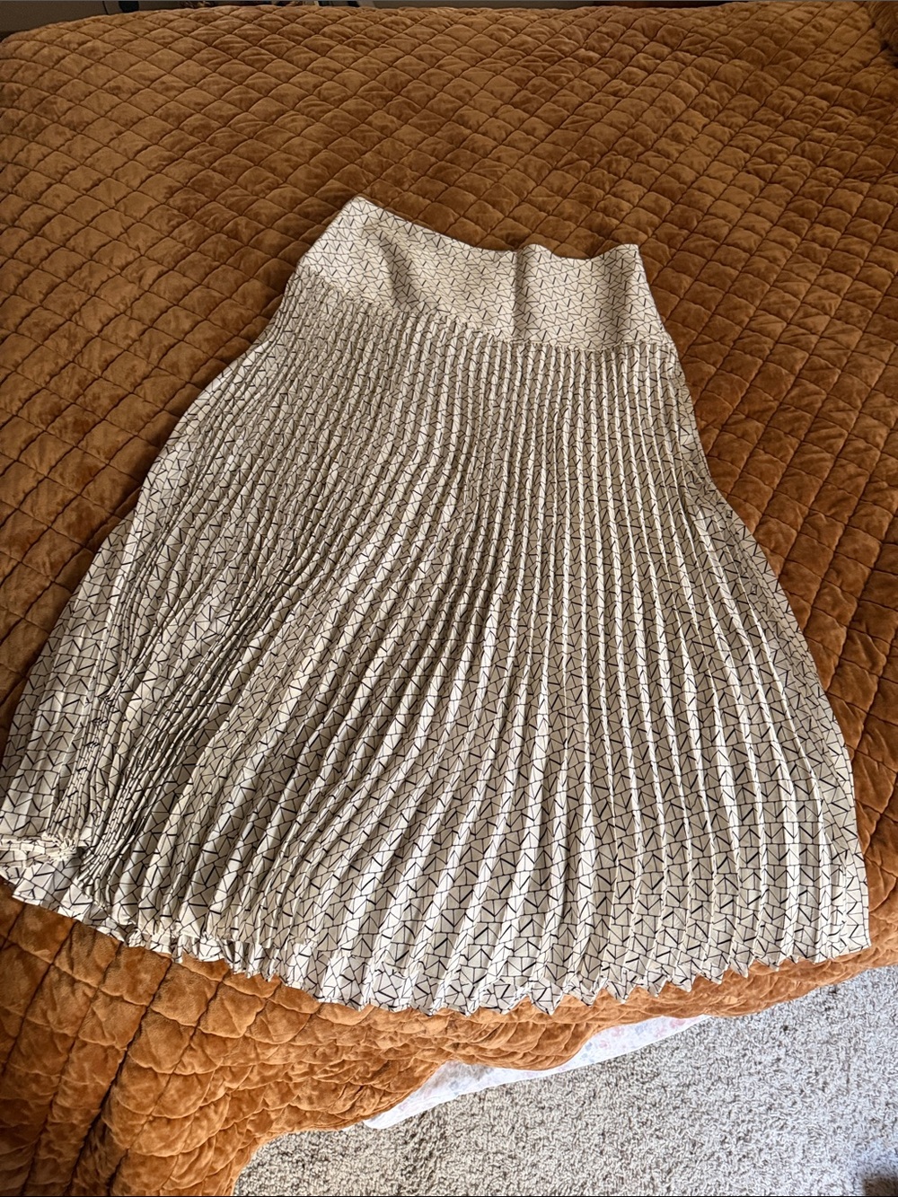 Pleated Cream Geometric Midi Skirt